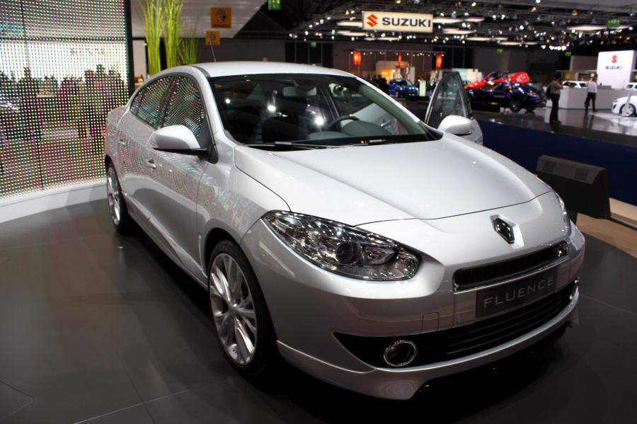  Renault Fluence 2010 года  (фото 15 из 146)